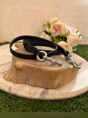 MARC JACOBS Black Leather Strap with Silver Hardware/new